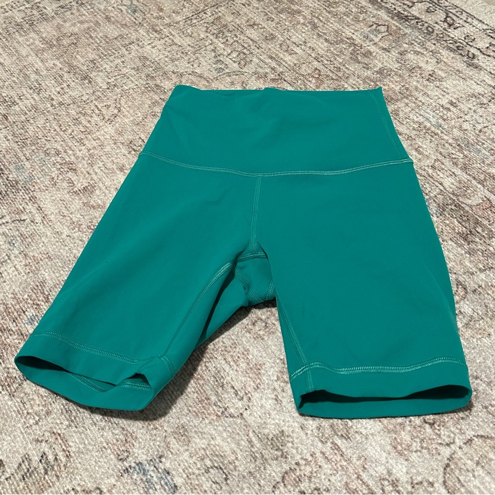 Green Lululemon Wunder Train HR Short 6"
